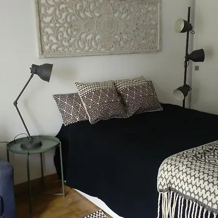 Lovelystay - Bright Studio In Carmo, Chiado Lejlighed Lisboa