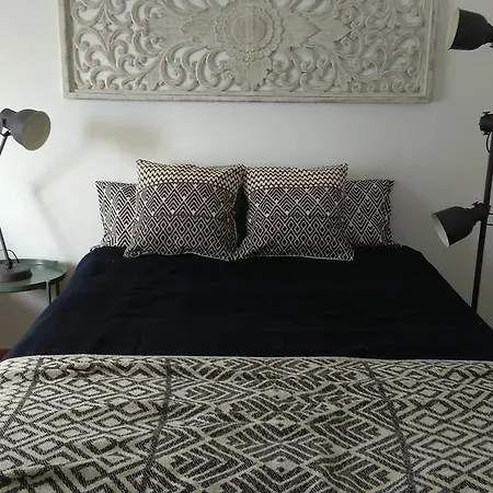Apartment Lovelystay - Bright Studio In Carmo, Chiado *