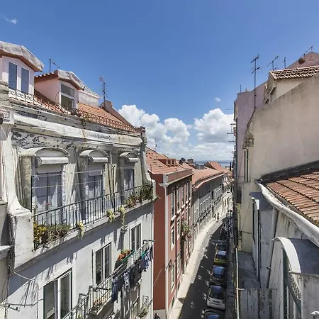 아파트 Lovelystay - Bright Studio In Carmo, Chiado 리스본